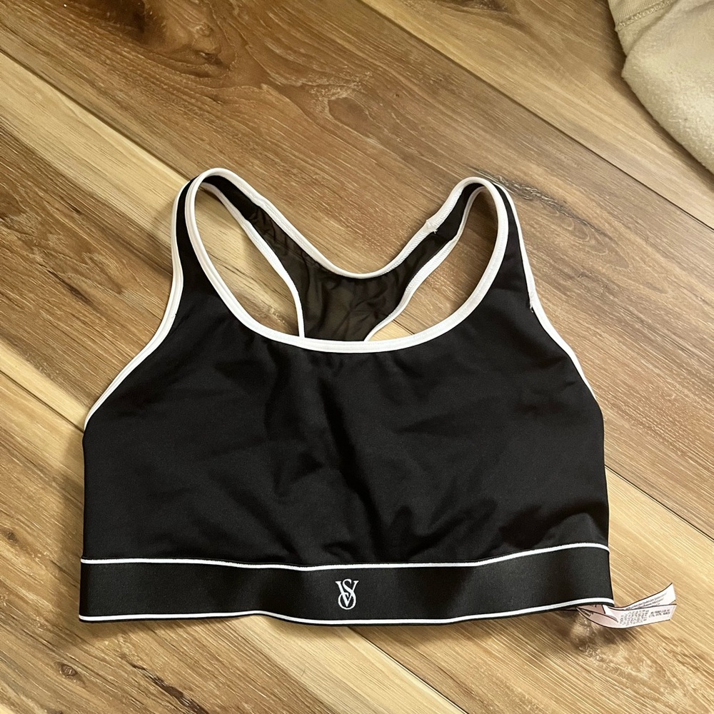 victoria secret sports bra nwot
